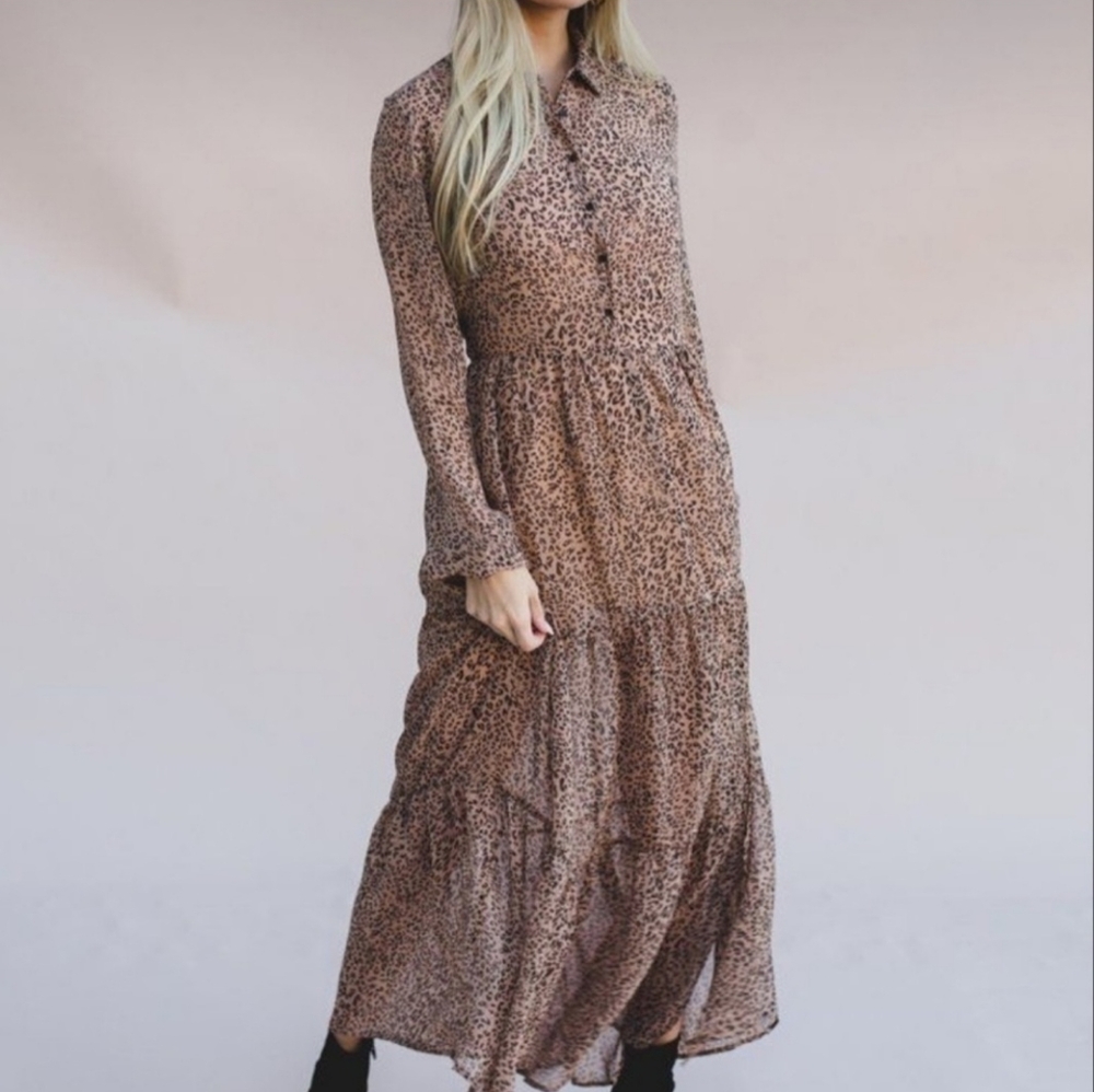 Karlie Long sleeve Leopard chiffon tier maxi dress size medium
